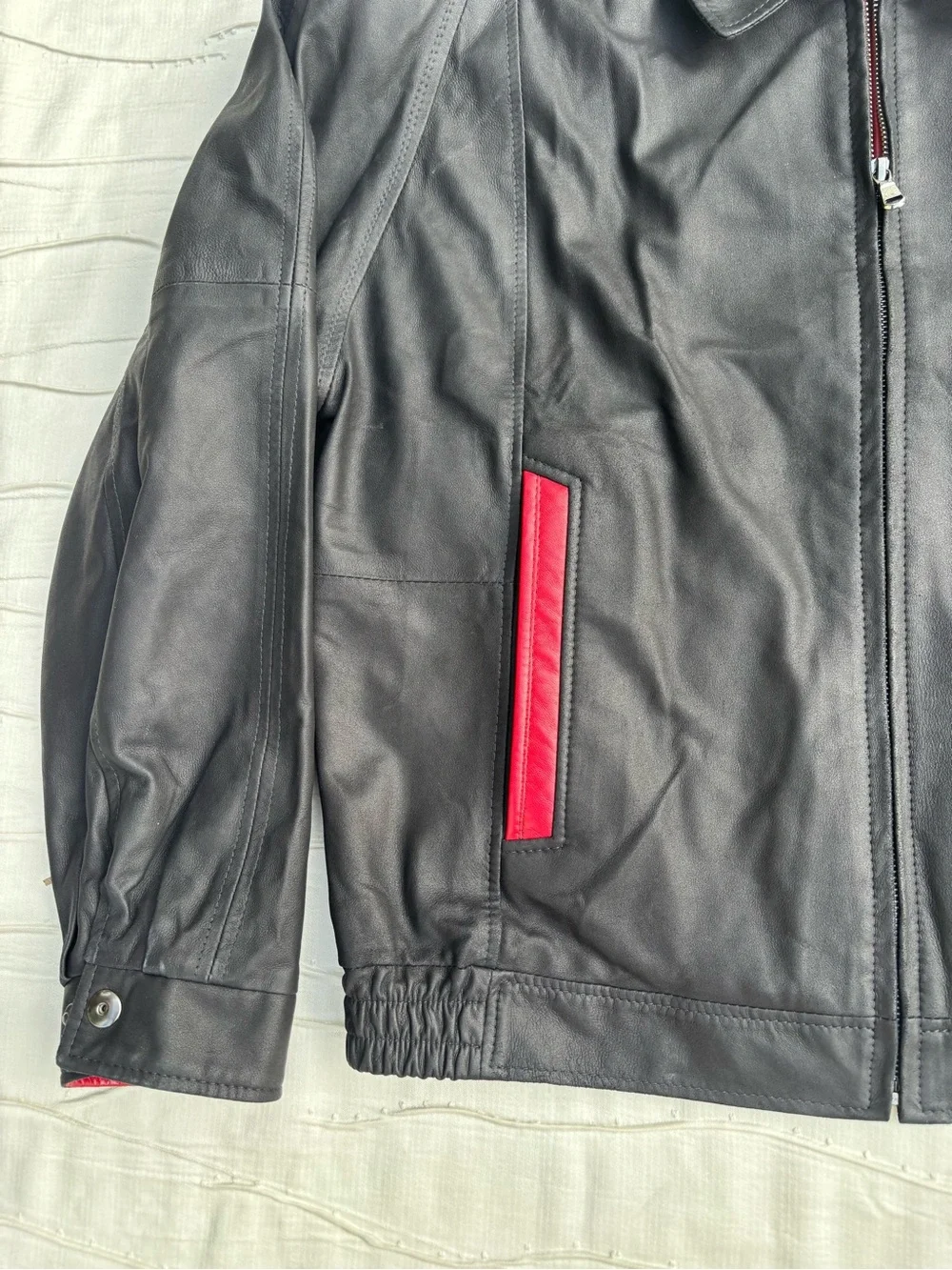Remy Men's Lambskin Leather Bomber Jacket Black Red Trim Sz 38 Small Like New